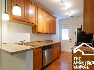 3433 N Lakewood Ave APT 2, Chicago, IL 60657