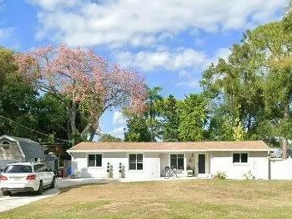 8205 Westridge Dr, Tampa, FL 33615