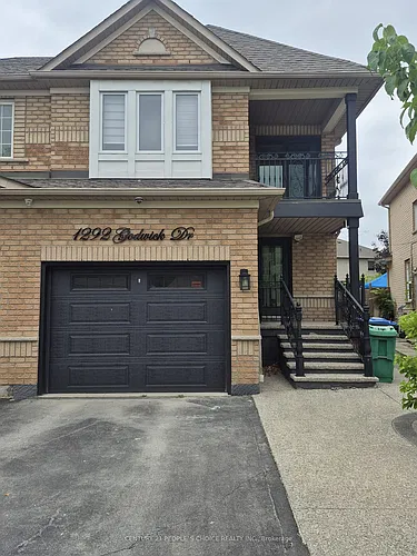 1292 Godwick Dr #UPPER Photo 1