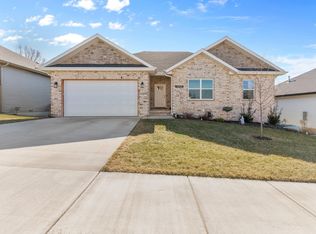 1304 W Jovie St, Ozark, MO 65721