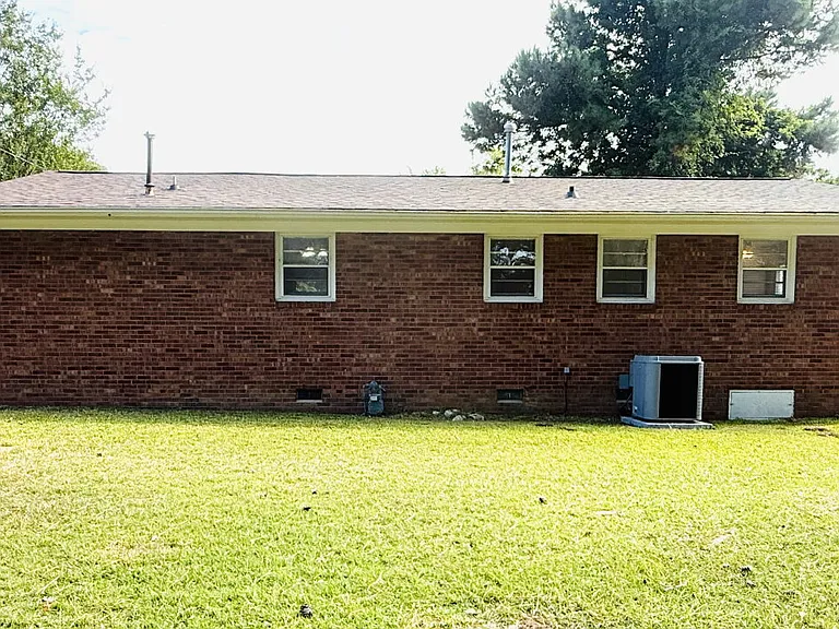 718 Dwain Dr — Photo 26