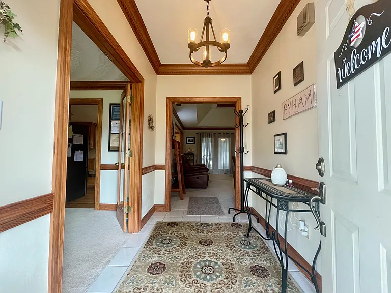 413 Southern Oak Dr — Photo 4
