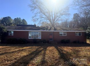5226 Indian Trail Fairview Rd, Indian Trail, NC 28079