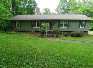 2908 Hopewood Ln, Winston Salem, NC 27103