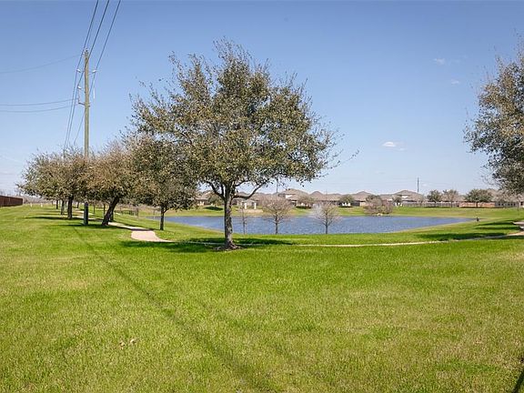 5th image of 10811 Creek Mist Dr