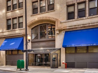 740 S Federal St APT 502, Chicago, IL, 60605