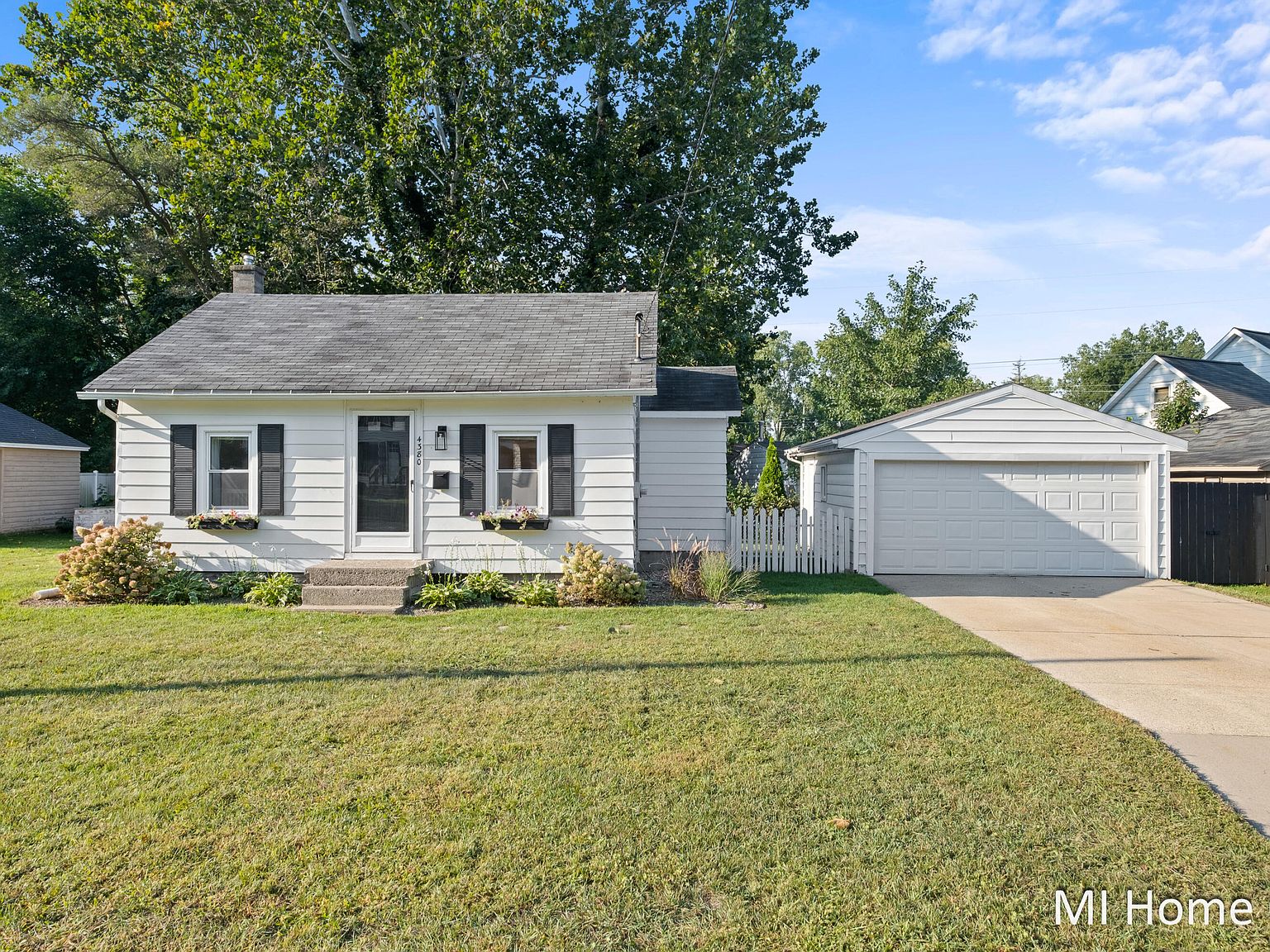4380 Mill St SW, Grandville, MI 49418 Zillow