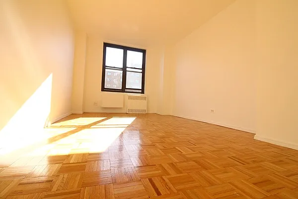 Rented by Corcoran | media 35