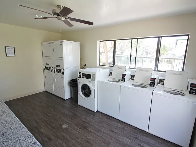 Parkview Palms Apartments- Riverside, CA — Photo 101