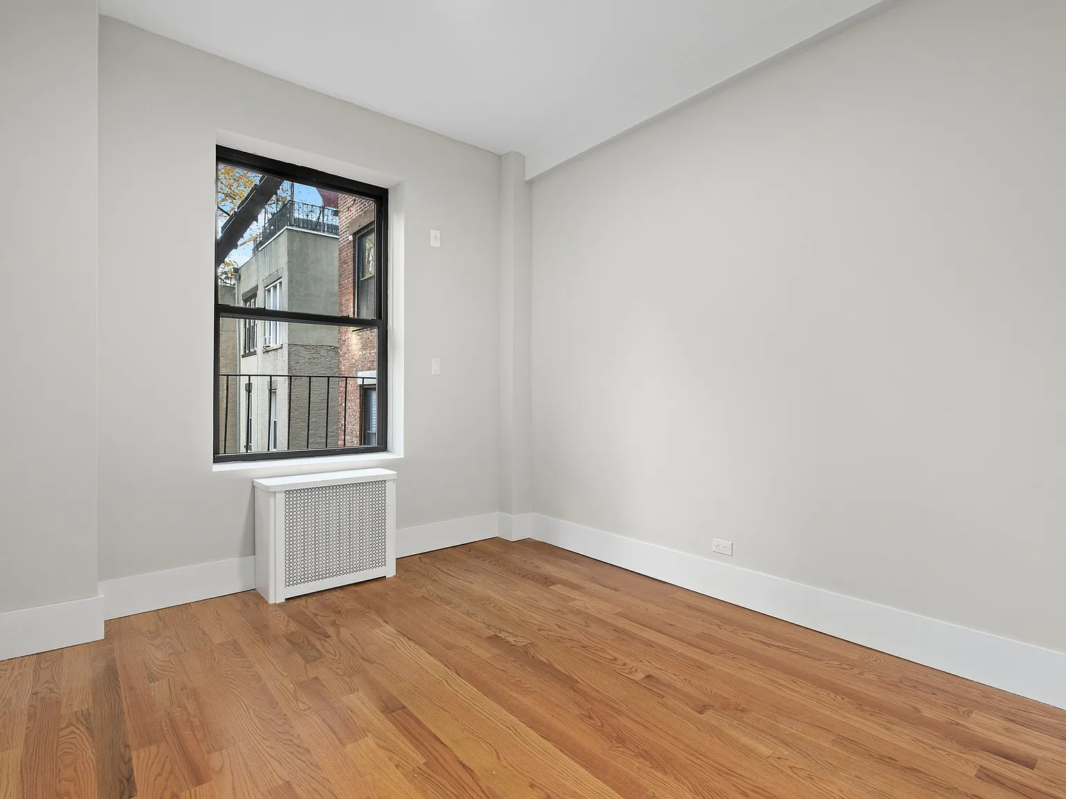 949 West End Avenue — Photo 3