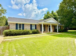 10203 Woodmere Dr, Fairhope, AL 36532
