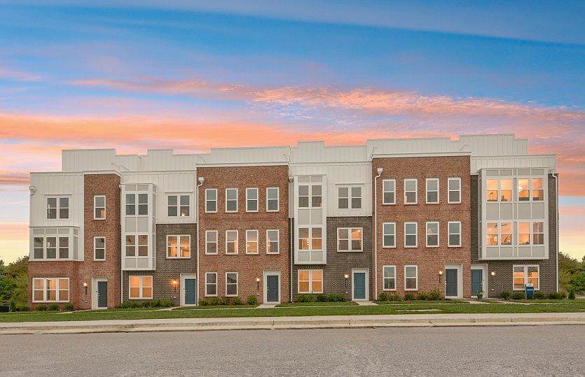 New 4-Level Townhomes in Ashburn