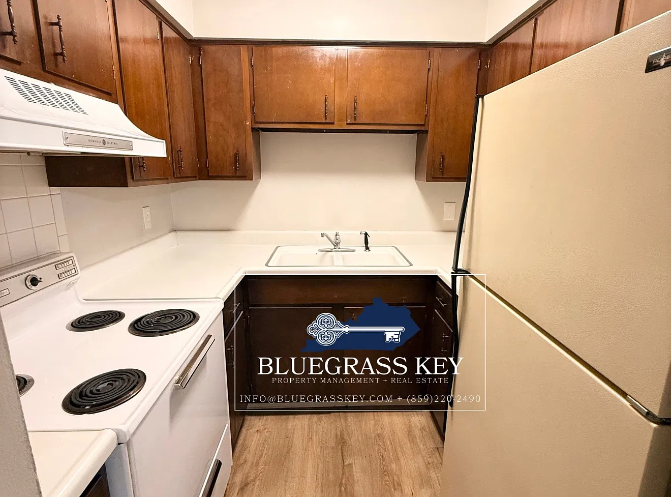 120 Sycamore Ct — Photo 2