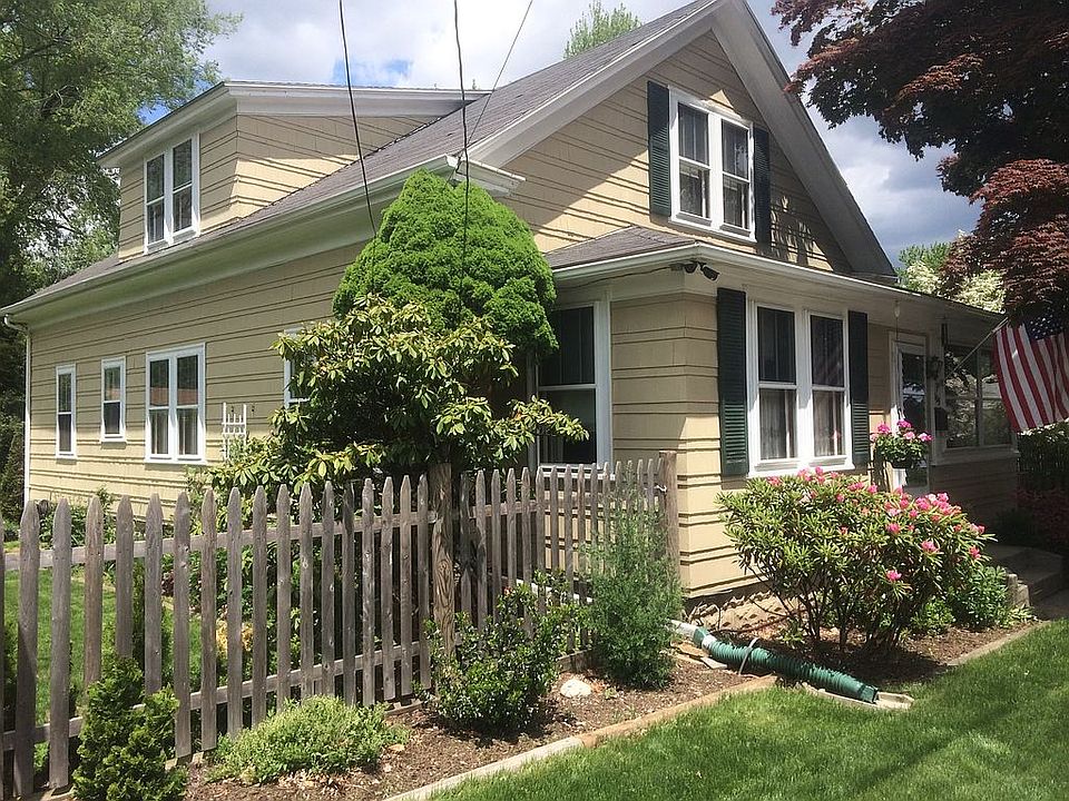 1st image of 105 Manuel Ave