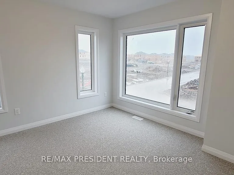 93 Mackay Dr — Photo 13