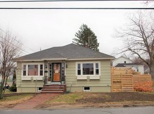 69 Oak St, Methuen, MA 01844