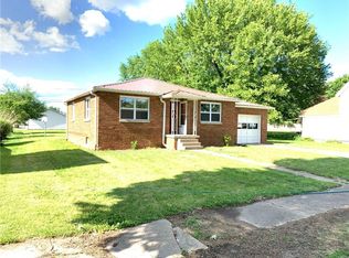 106 E Pine St, New Market, IN