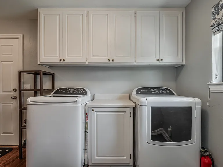 11105 Leaning Elm Rd — Photo 48