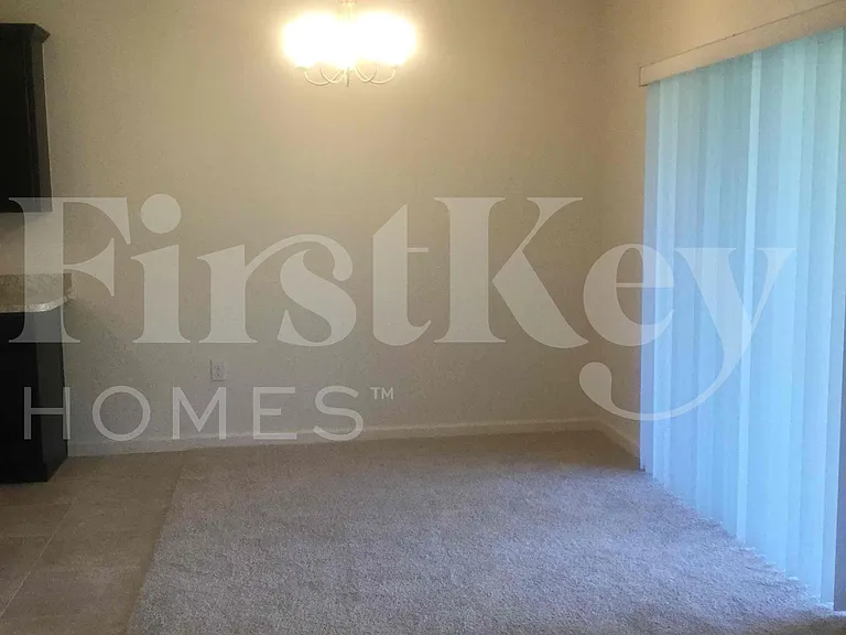 407 SW Lakehurst Dr — Photo 11
