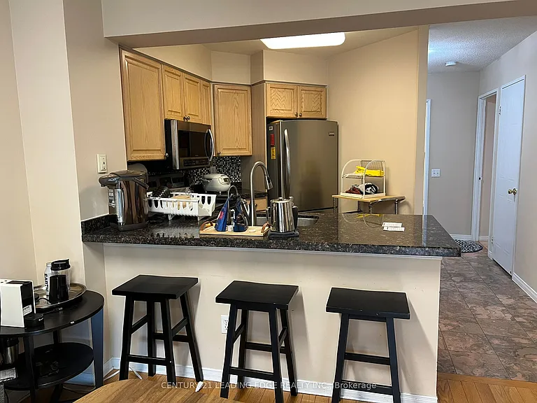 750 Bay St #805 — Photo 7