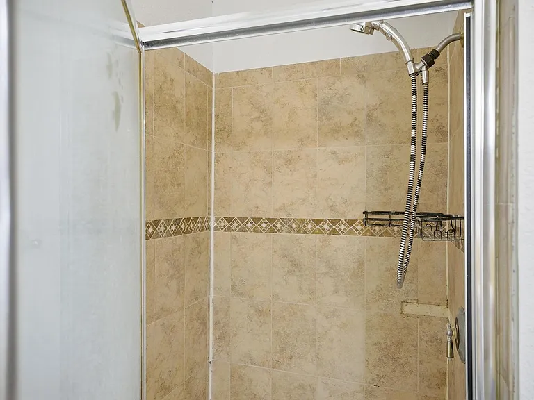 4600 E Moody Blvd #1P — Photo 35