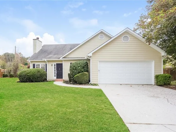 4112 Meadowlark Ct, Powder Springs, GA 30127