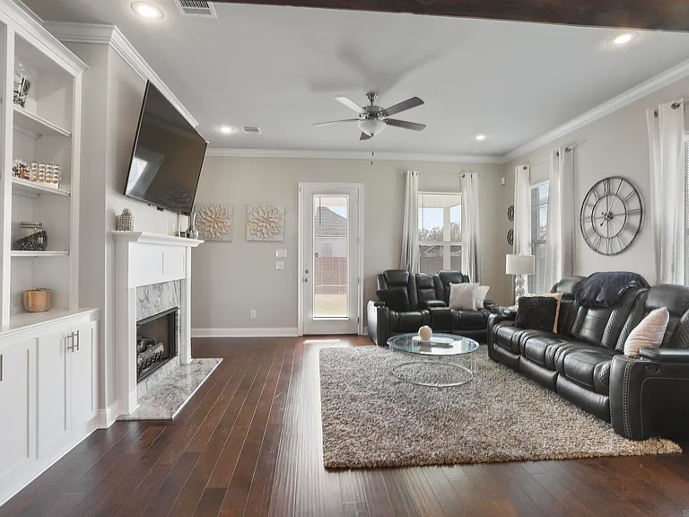 825 Mano Myrtle Dr — Photo 6