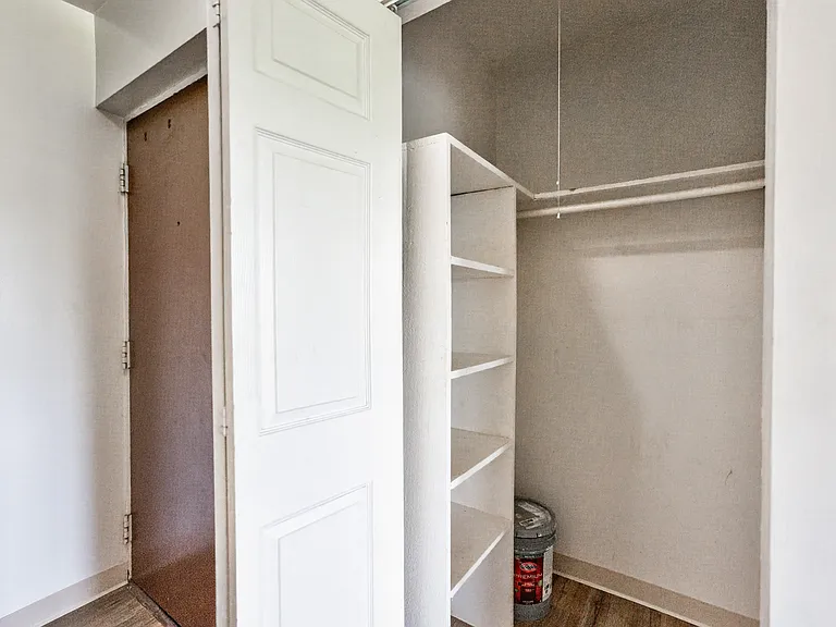 827 W College Blvd #201 — Photo 11