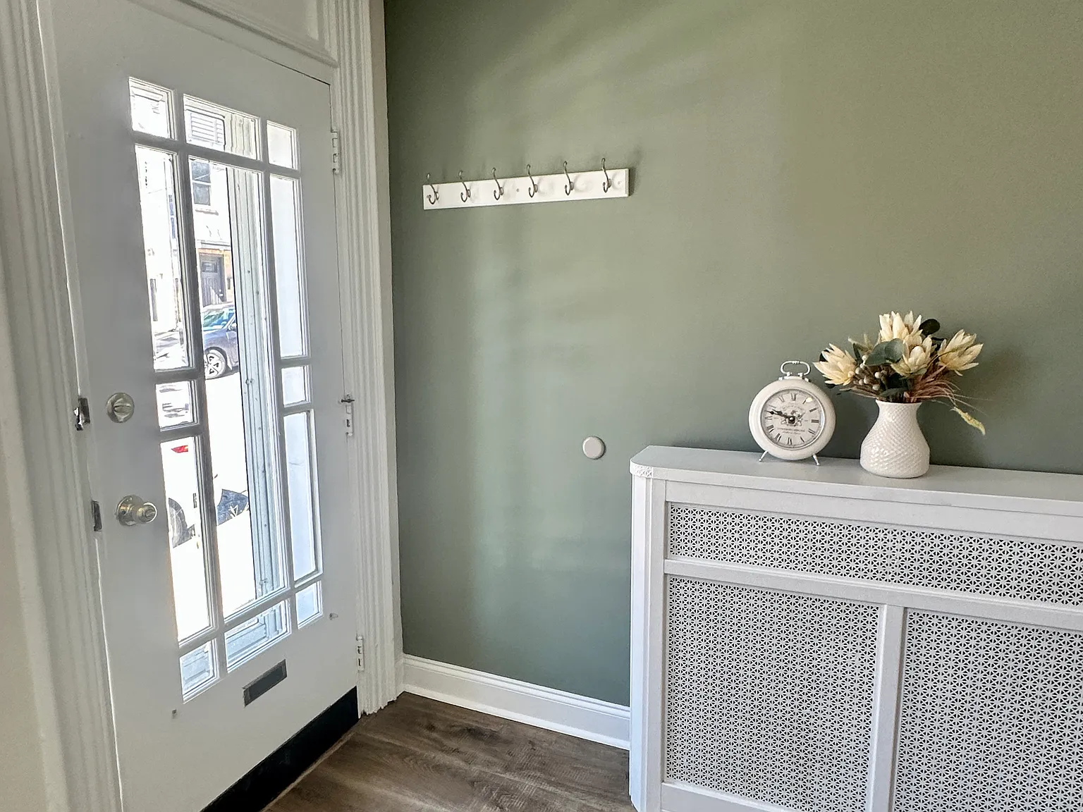 4 bed, 1600 sqft, $2,350 — Photo 2
