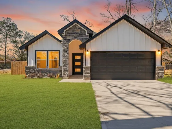 604 Jefferson Ave, Cleveland, TX 77327