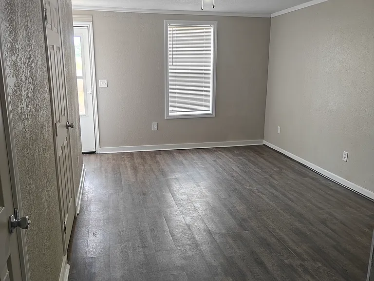 108 Peach St — Photo 7