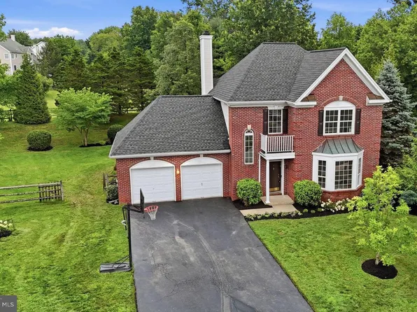 5 Rumson Ct, Pennington, NJ 08534