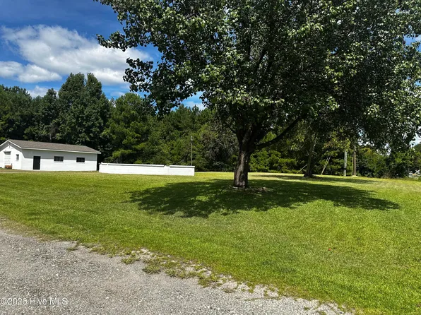 102 First Lane, Midway Park, NC 28544