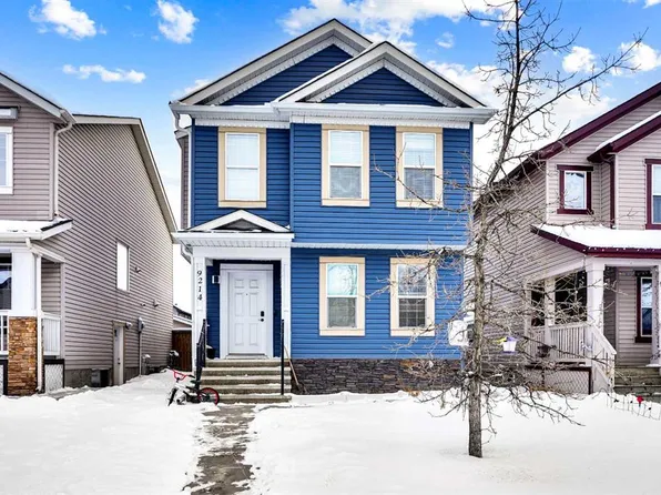 9214 W Saddlebrook Dr NE, Calgary, AB T3J 0J9