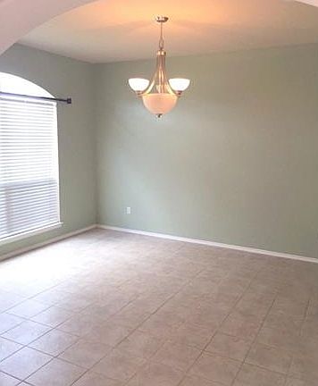 4th image of 314 Lone Star Blvd