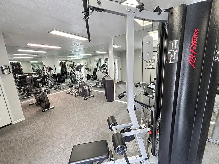 Fitness Center- Open during Office Hours 
Mon-Fri 9:00 am - 6:00 pm
Sat 10:00 am - 5:00 pm