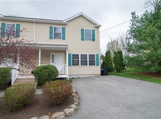 9 Great Ln, West Warwick, RI 02893