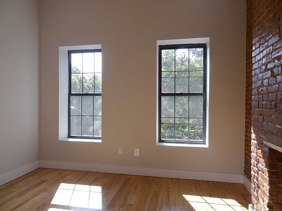 2nd image of 897 Saint Johns Pl #33