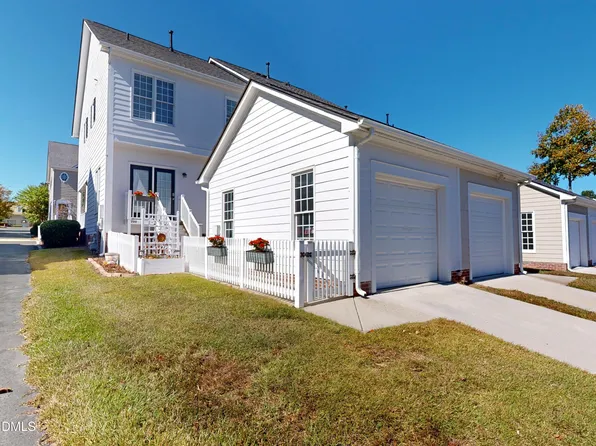 200 Madison Grove Pl, Cary, NC 27519
