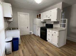 610 S Westnedge Ave #B, Kalamazoo, MI 49007