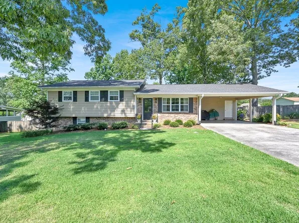 1639 Catoma Ln NE, Cullman, AL 35055