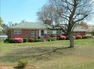 5 McKinney Rd, Greenville, SC 29609