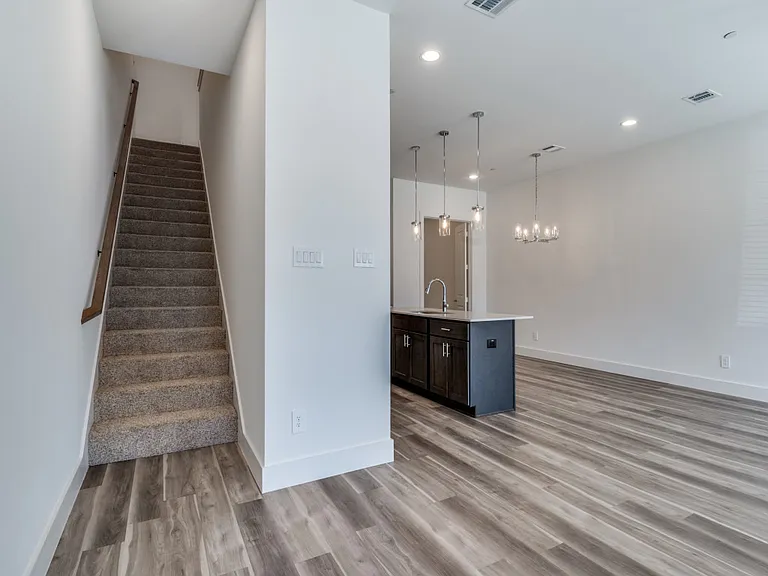 804 Eaglescliffe Lndg — Photo 15
