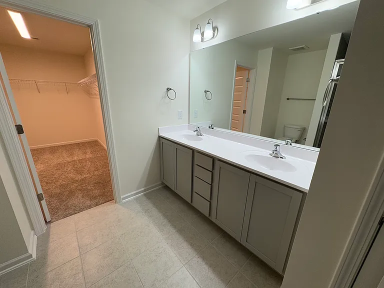 528 Marthas View Way — Photo 14