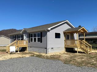 12 Bonnie Ln, Elkins, WV 26241