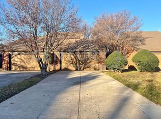 1611 Brentwood Dr, Irving, TX 75061