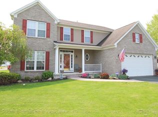 442 Rivermist Ct, Youngstown, NY 14174
