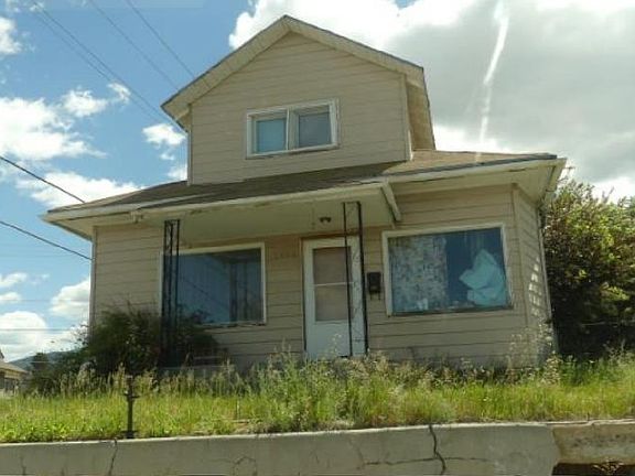 2nd image of 1900 Roberts Ave
