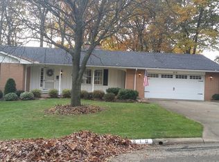 819 Bittersweet Dr NE, Massillon, OH 44646