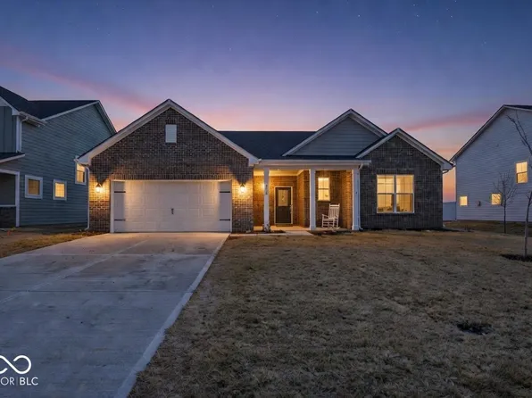 4869 Morning Valley Ct, McCordsville, IN 46055